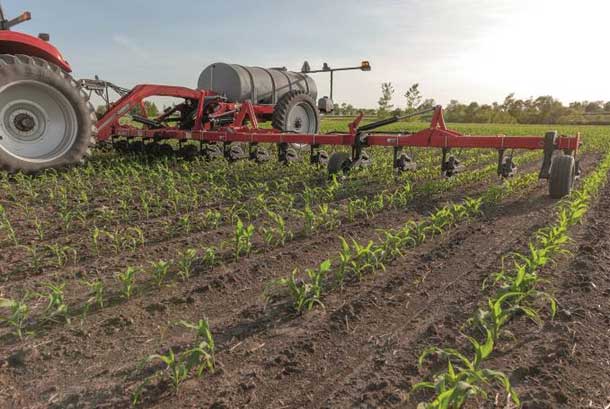 Photo - fertilizing fieldwork.