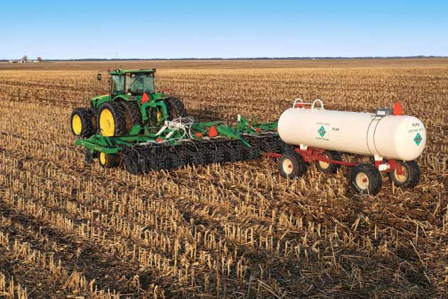 Field operation - fertilizer application